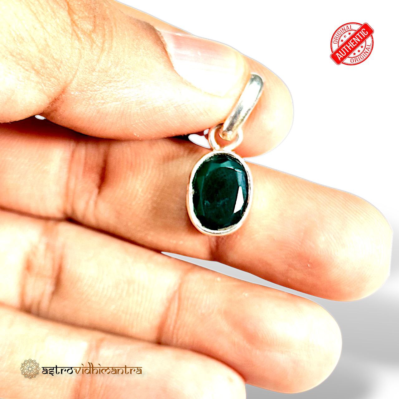 Onyx Stone Locket – 5.51 Carats